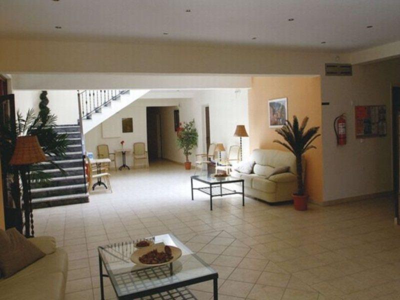 Annaliza Apartments Ipsos Ngoại thất bức ảnh